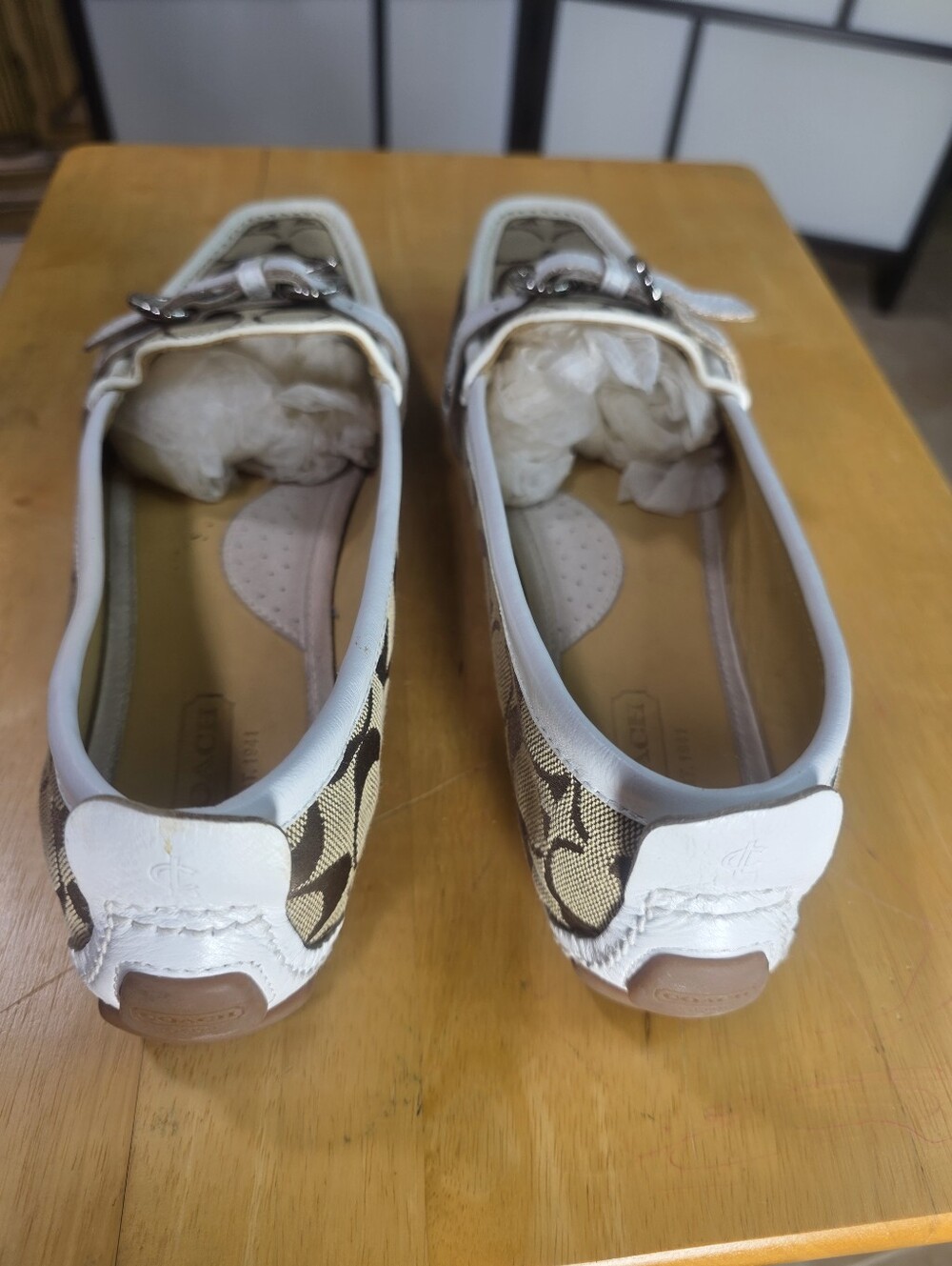 Classic Coach Women's Signature Jacquard Driving Loafers Khaki/White NEW Size 11 - Picture 3 of 6
